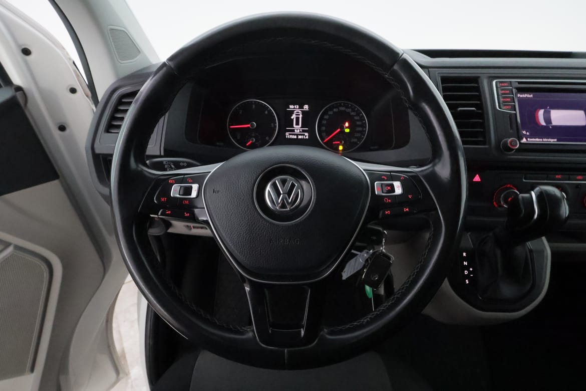 Volkswagen Transporter 2019 - miniatyr 11