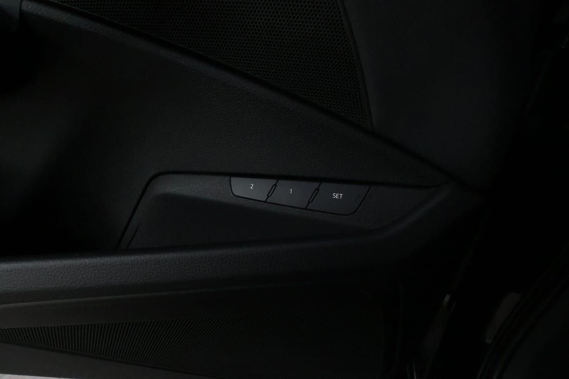 Audi Q8 e-tron 2024 - miniatyr 27