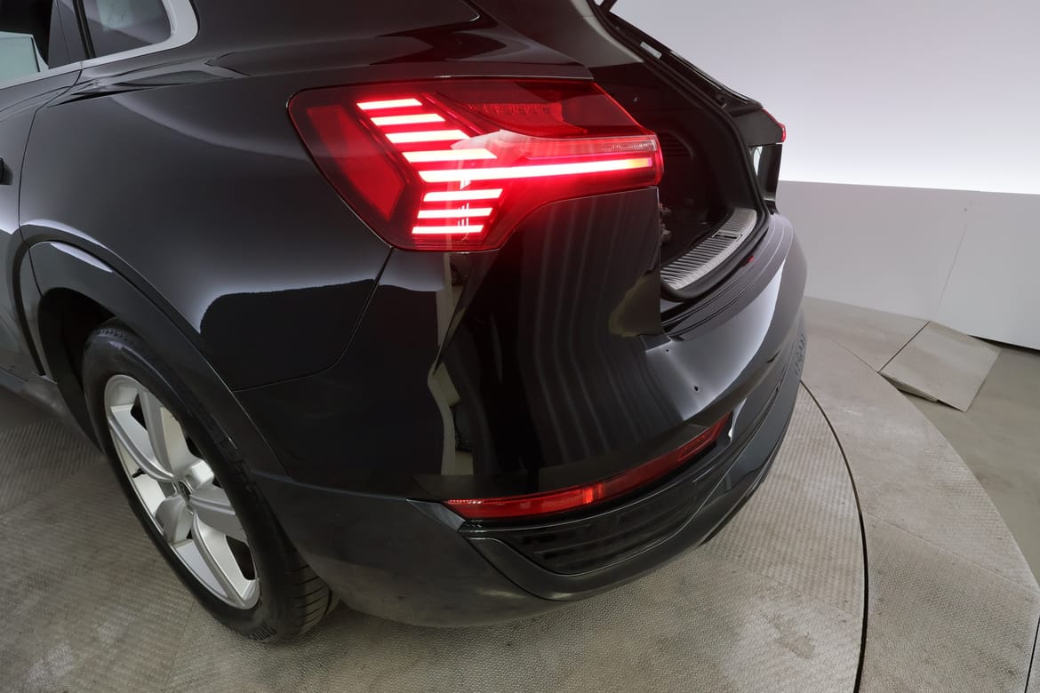 Audi Q8 e-tron 2024 - miniatyr 7