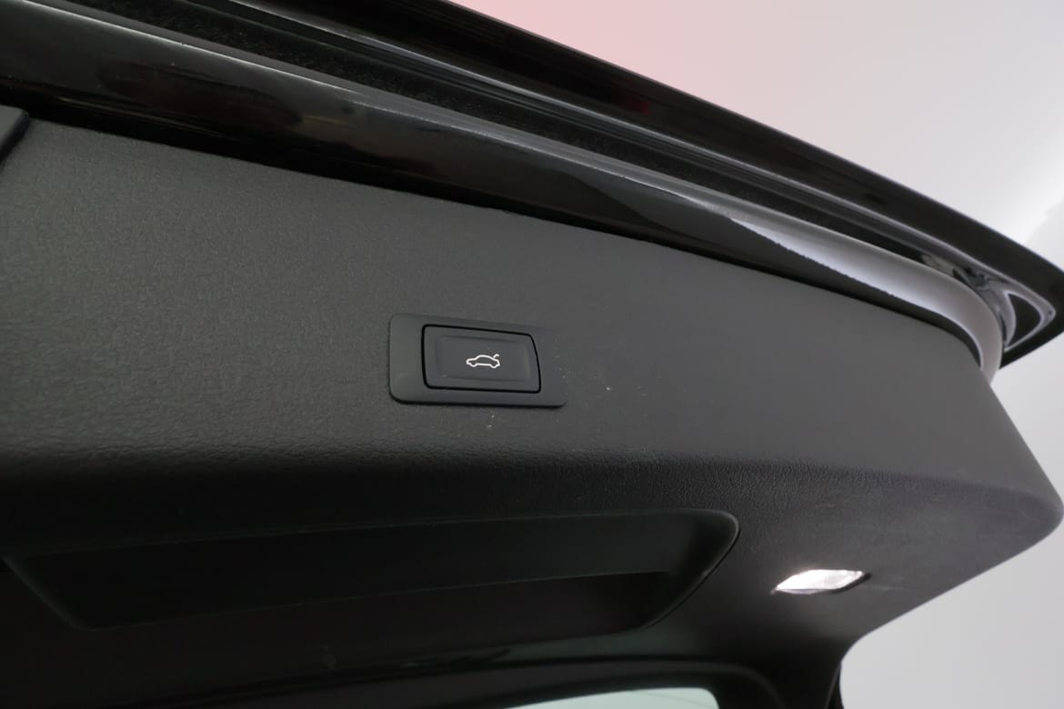 Audi Q8 e-tron 2024 - miniatyr 9
