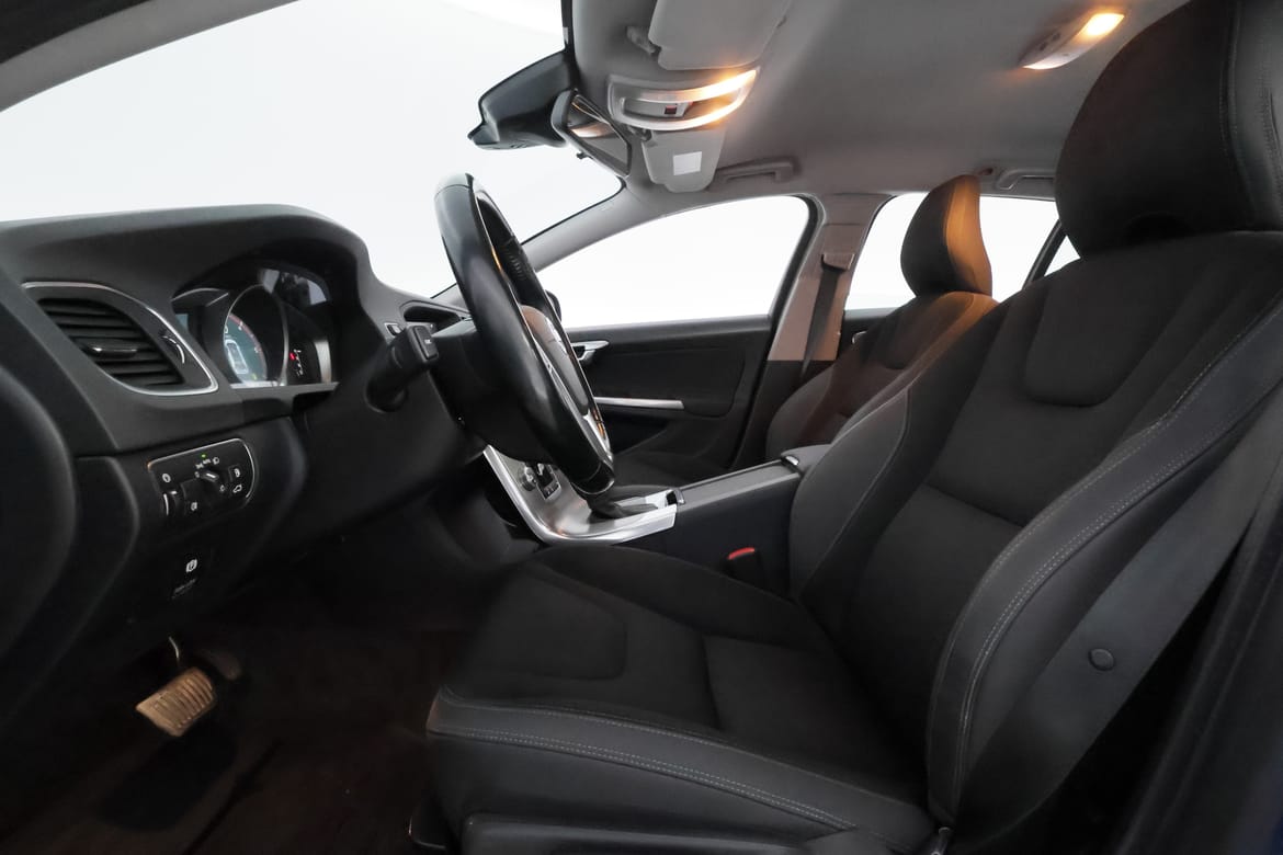 Volvo V60 2015 - miniatyr 9