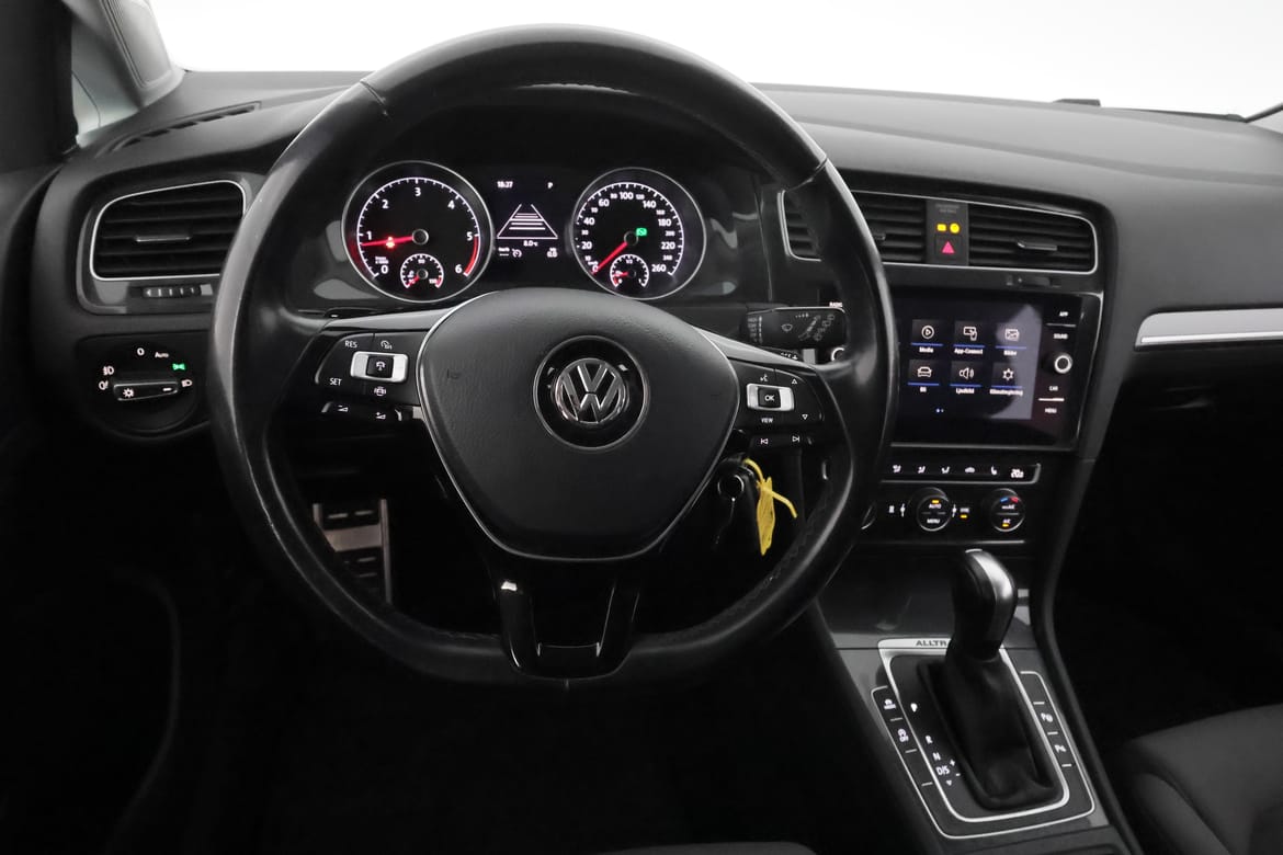 Volkswagen Golf 2020 - miniatyr 14