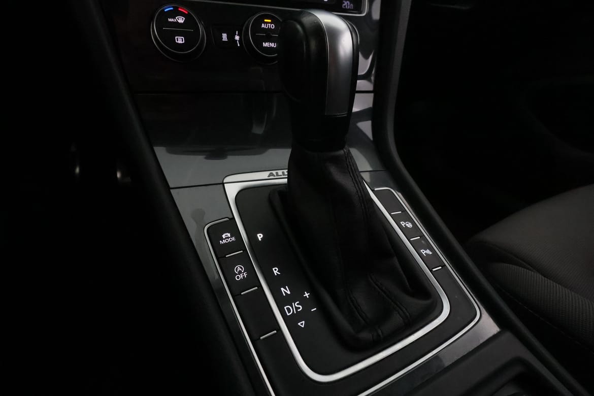 Volkswagen Golf 2020 - miniatyr 21