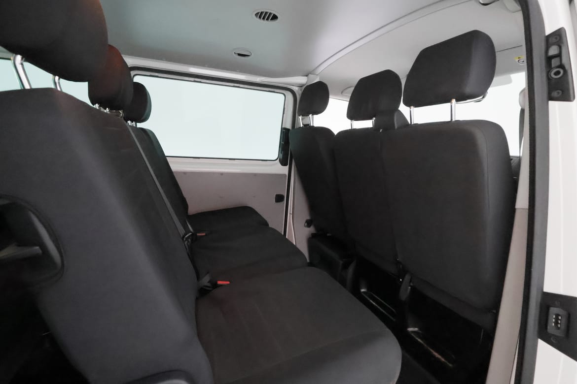 Volkswagen Transporter 2018 - miniatyr 19