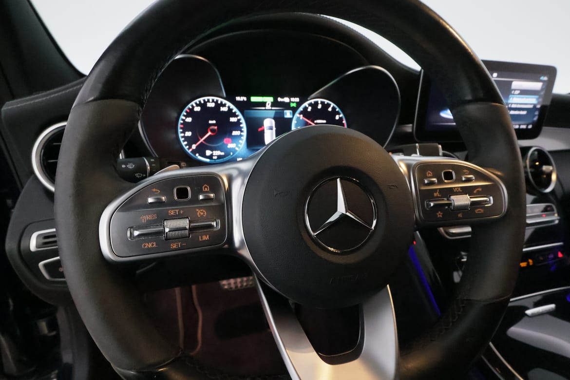 Mercedes-Benz C-Klass 2021 - miniatyr 17