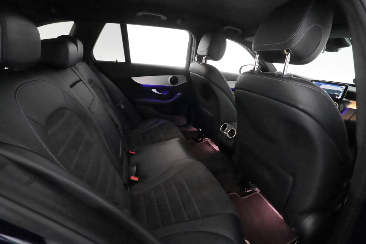 Mercedes-Benz C-Klass 2021 - miniatyr 22