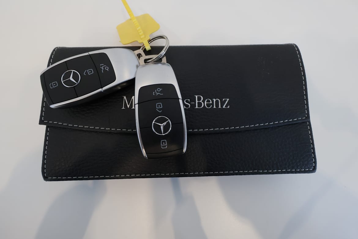 Mercedes-Benz C-Klass 2021 - miniatyr 32