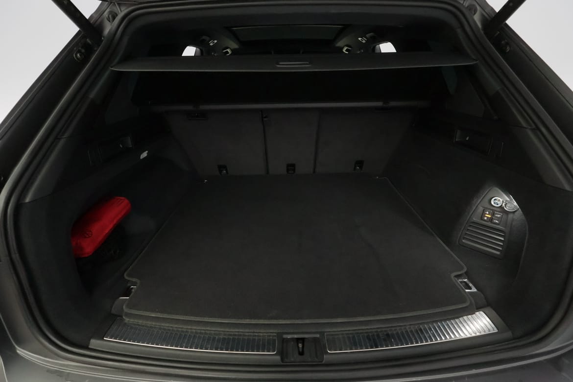Volkswagen Touareg 2024 - miniatyr 8