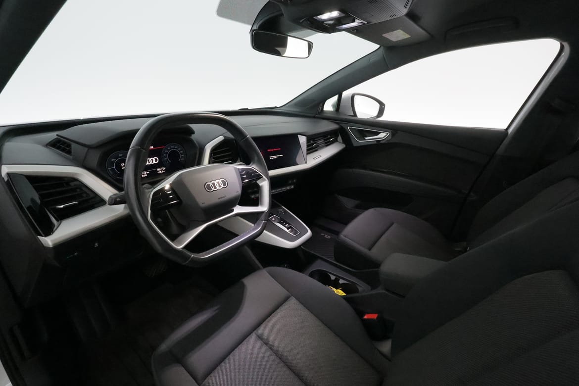 Audi Q4 e-tron 2023 - miniatyr 13