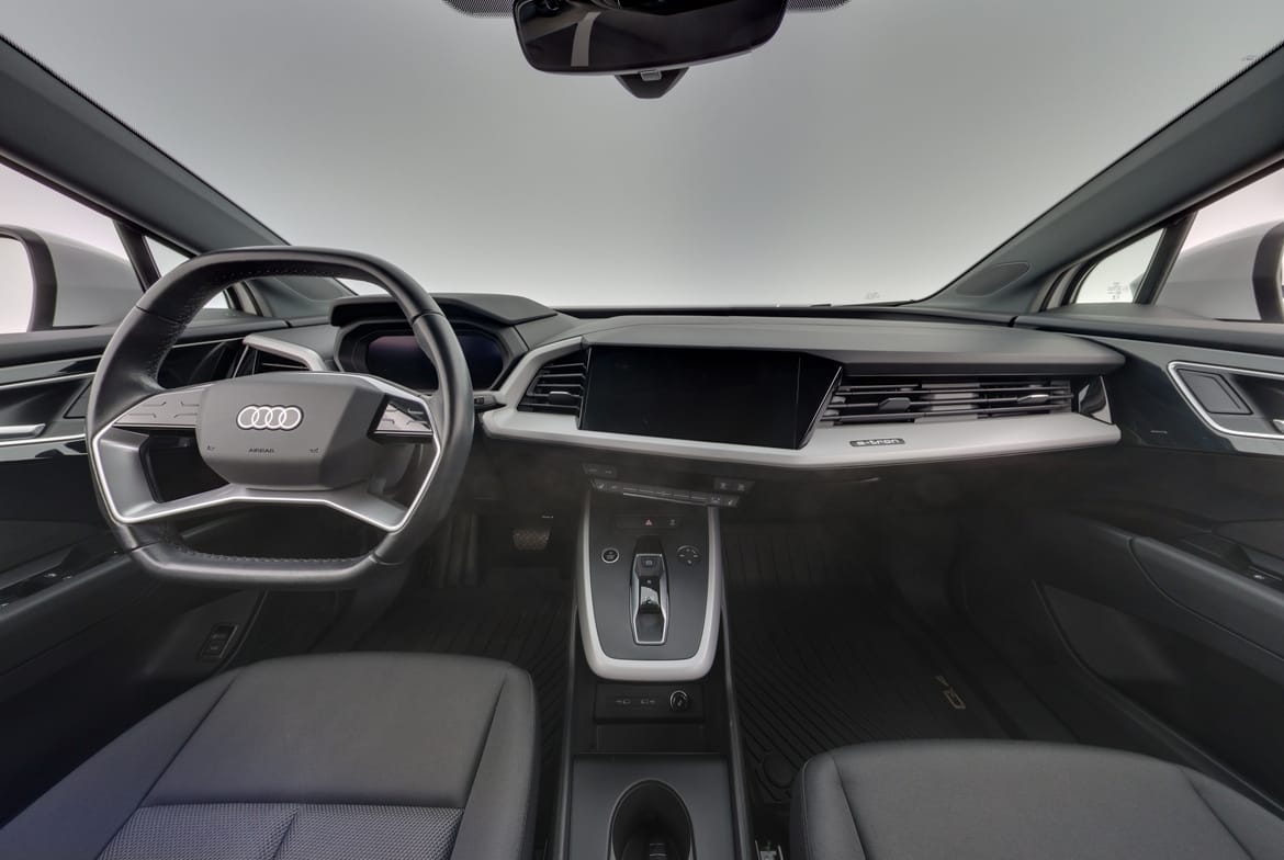 Audi Q4 e-tron 2023 - miniatyr 14