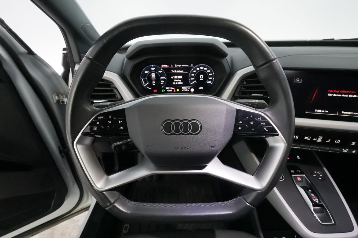 Audi Q4 e-tron 2023 - miniatyr 16