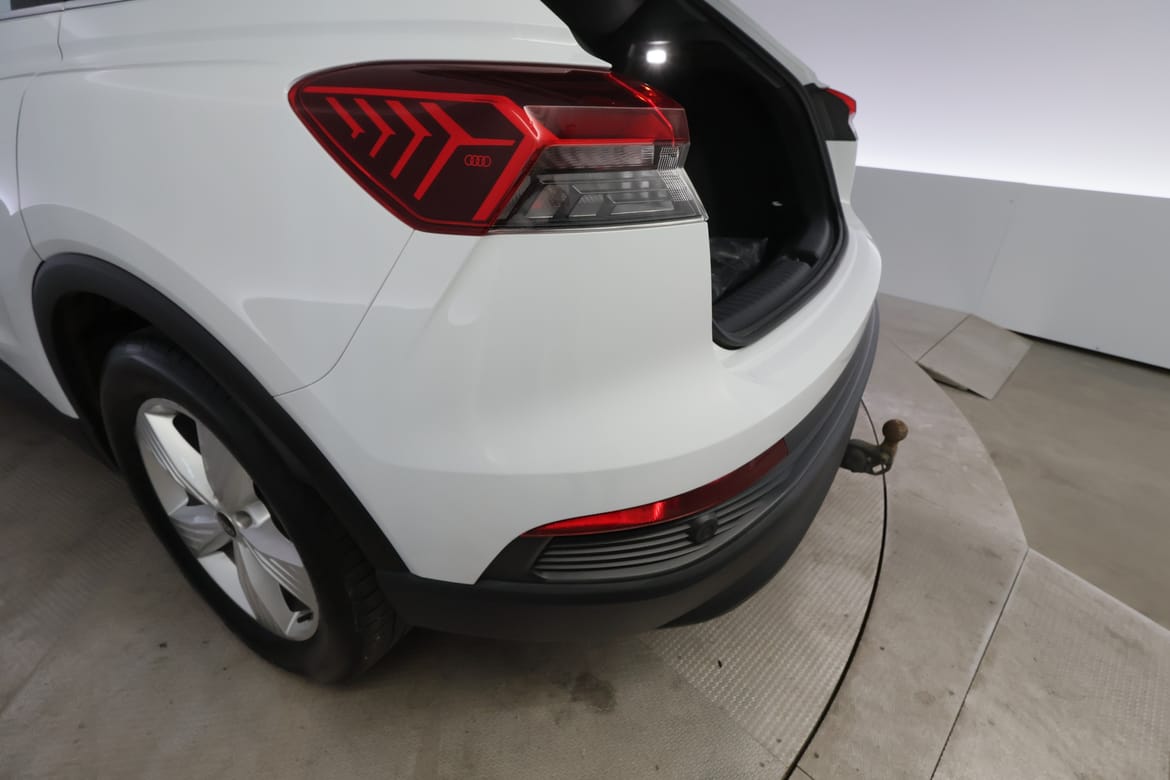 Audi Q4 e-tron 2023 - miniatyr 7