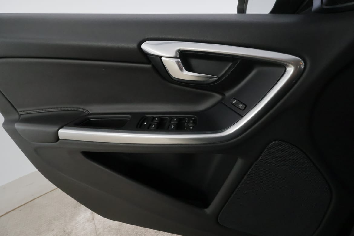 Volvo V60 2017 - miniatyr 26