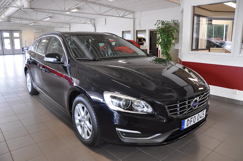 Volvo V60 2014 - bild 1 av 14