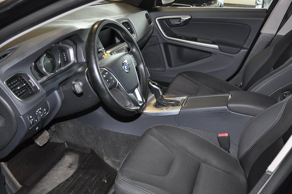 Volvo V60 2014 - miniatyr 13