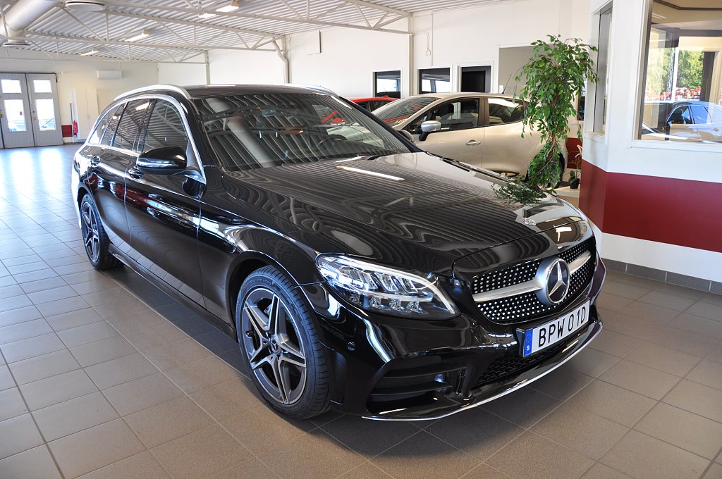 Mercedes-Benz C 2019 - bild 1 av 14
