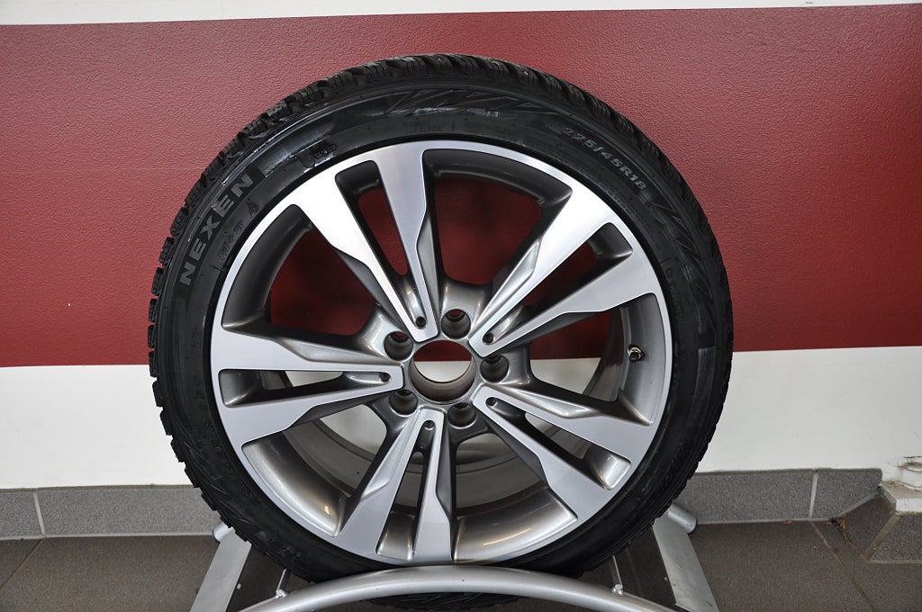Mercedes-Benz C 2019 - miniatyr 14