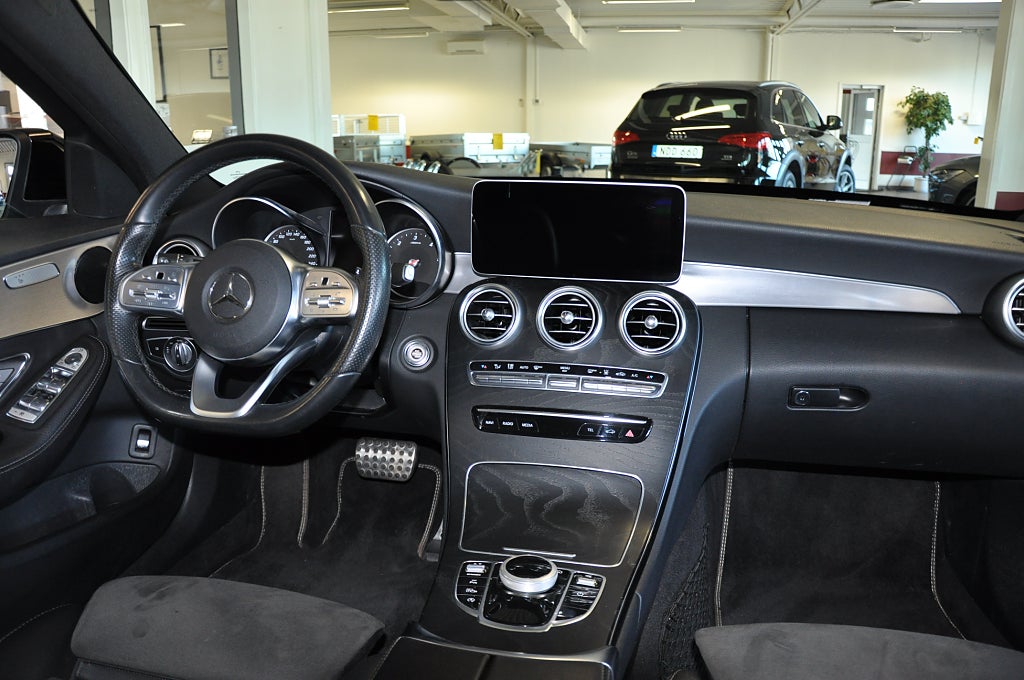 Mercedes-Benz C 2019 - miniatyr 8