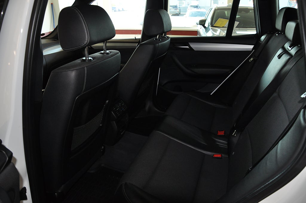 BMW X3 2013 - miniatyr 12