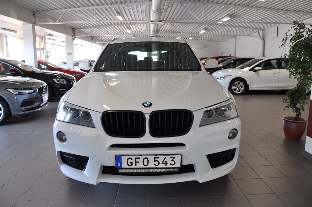 BMW X3 2013 - miniatyr 3