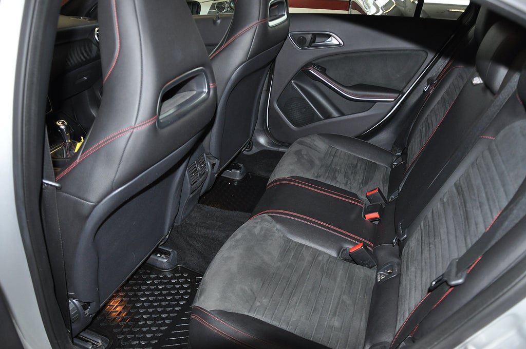 Mercedes-Benz A200 d 2016 - miniatyr 12