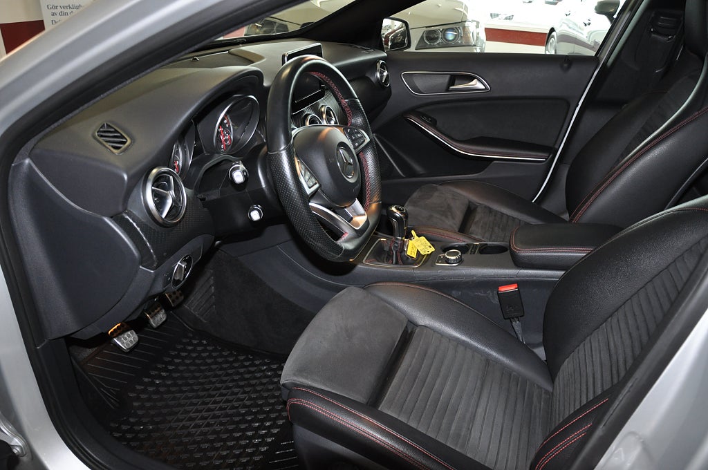 Mercedes-Benz A200 d 2016 - miniatyr 13