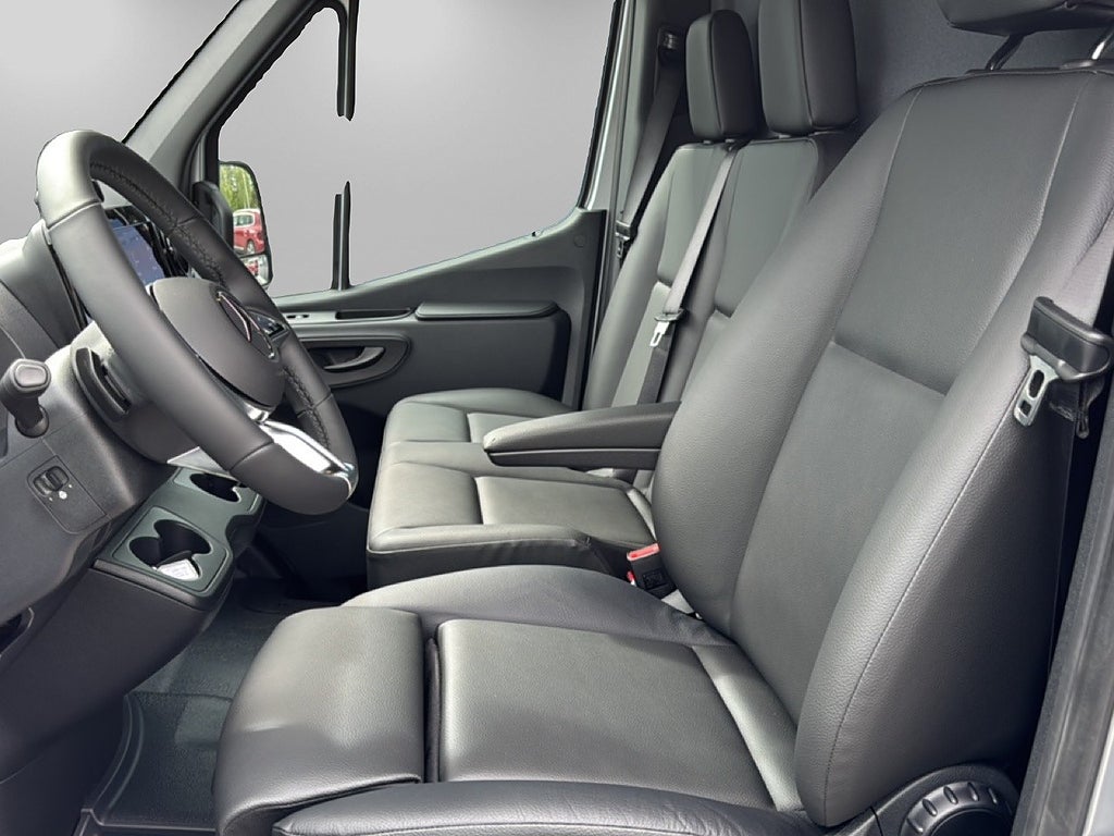 Mercedes-Benz Sprinter 2027 - miniatyr 8