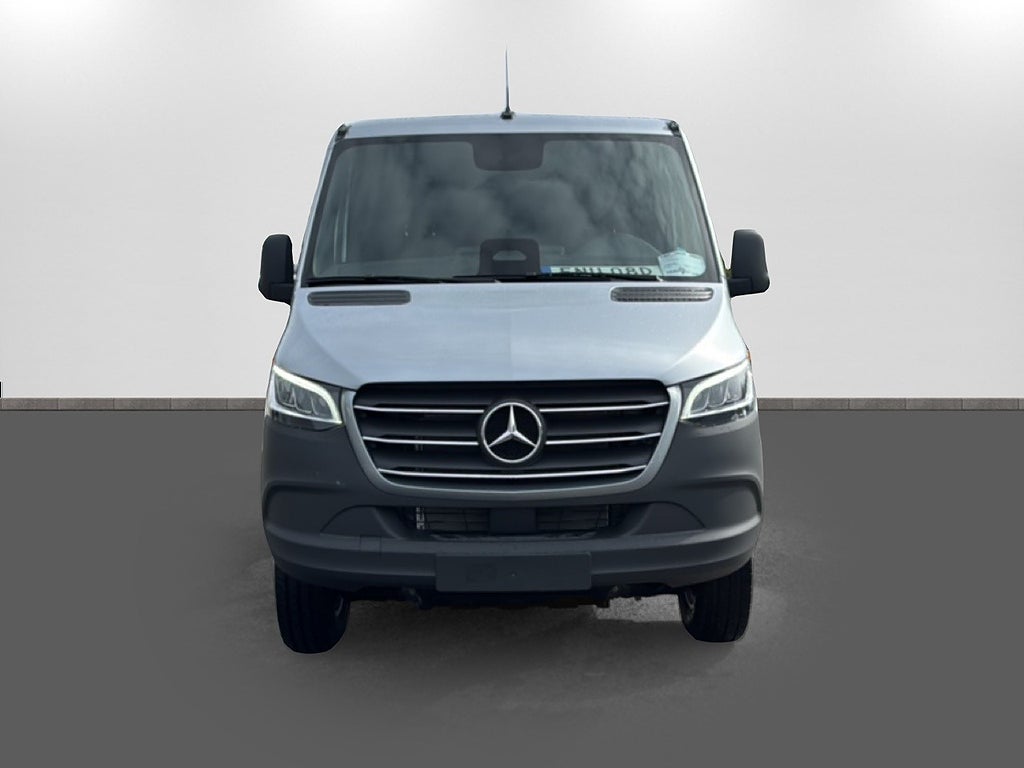 Mercedes-Benz Sprinter 2027 - miniatyr 2