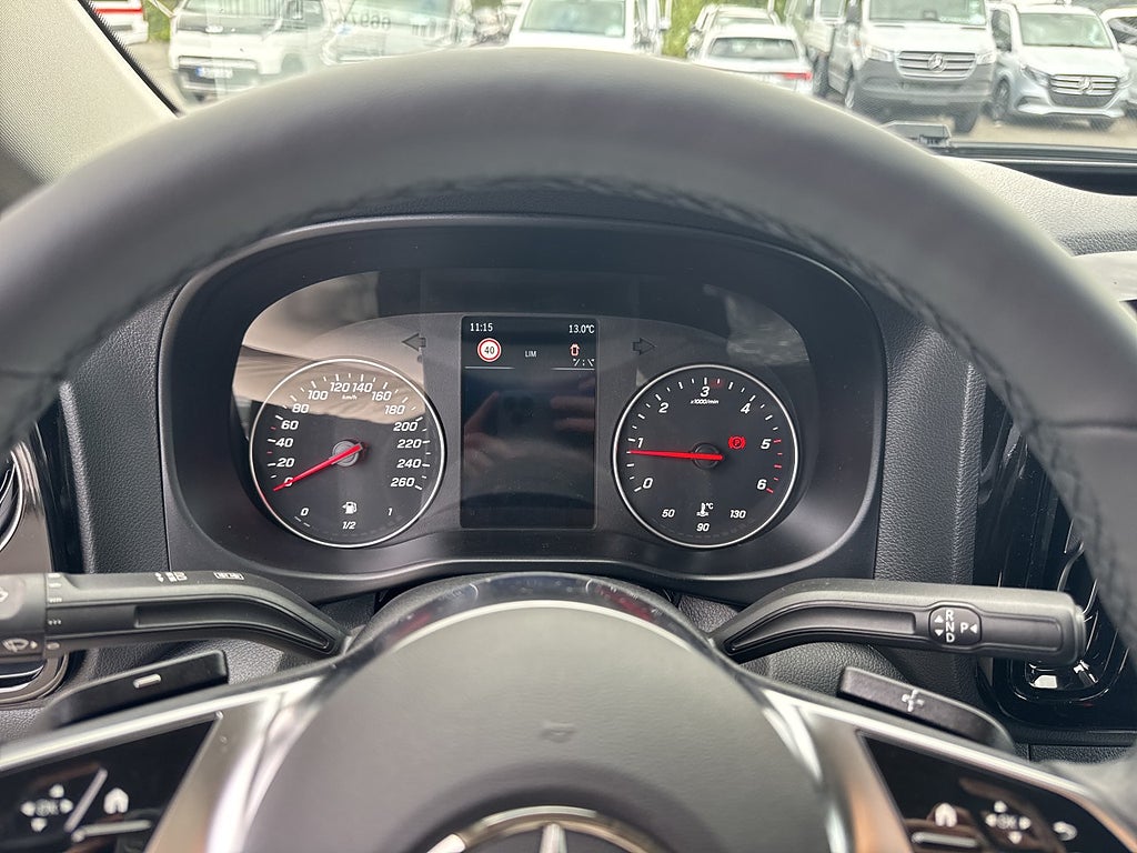 Mercedes-Benz Vito 2027 - miniatyr 10