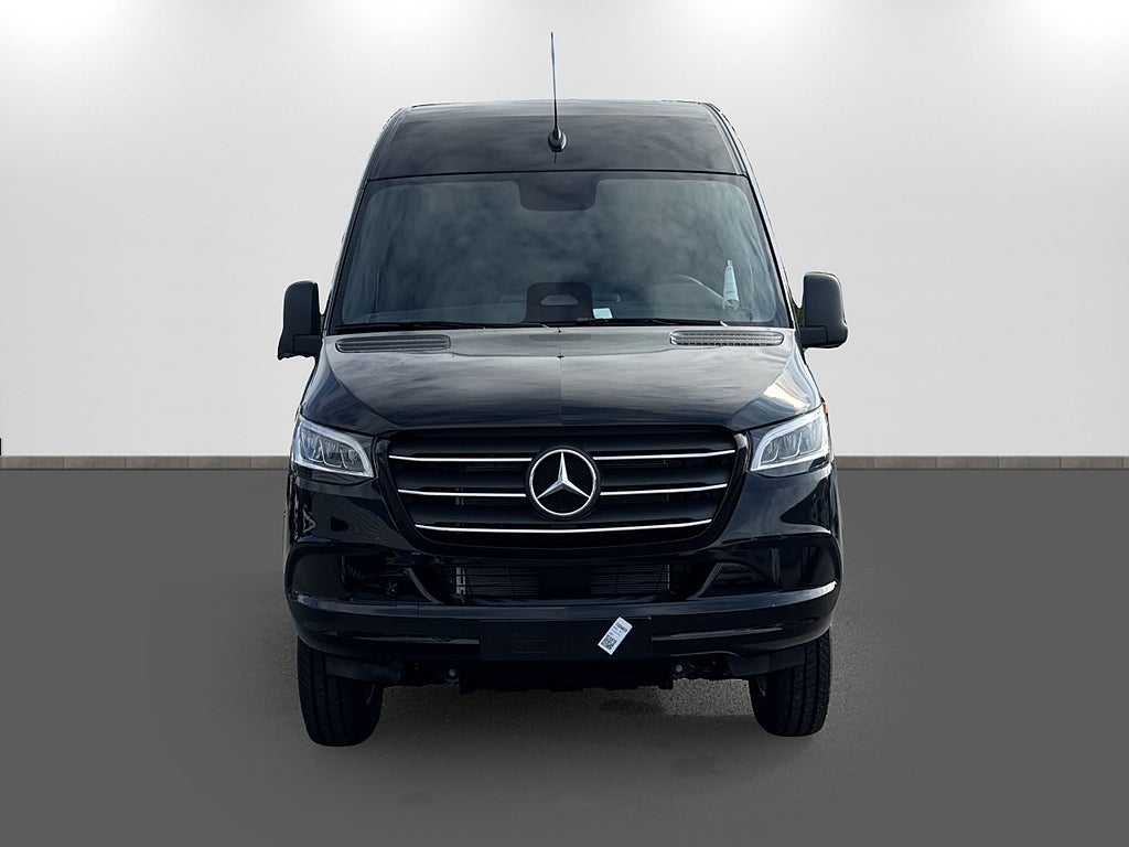 Mercedes-Benz Sprinter 2027 - miniatyr 2