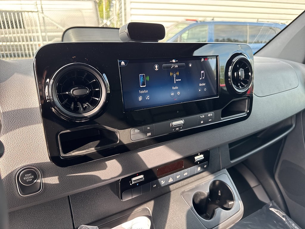 Mercedes-Benz Sprinter 2027 - miniatyr 11