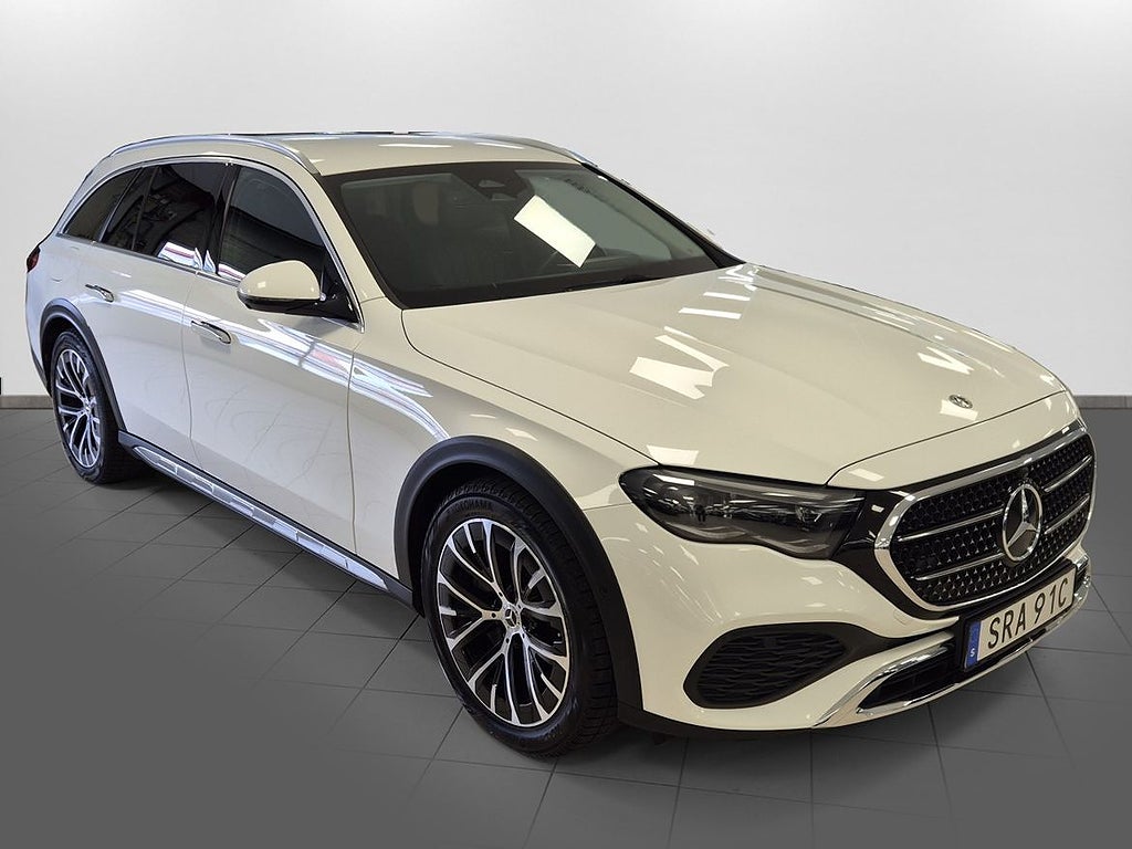 Mercedes-Benz E300 de 2025 - miniatyr 3