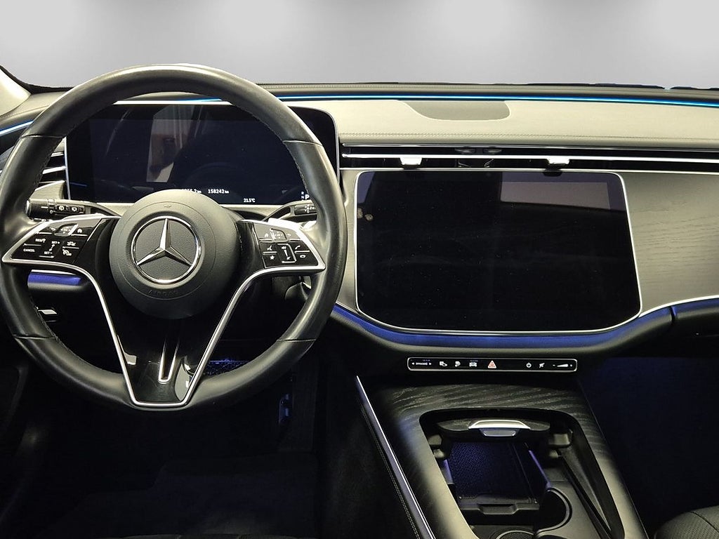 Mercedes-Benz E300 de 2025 - miniatyr 7