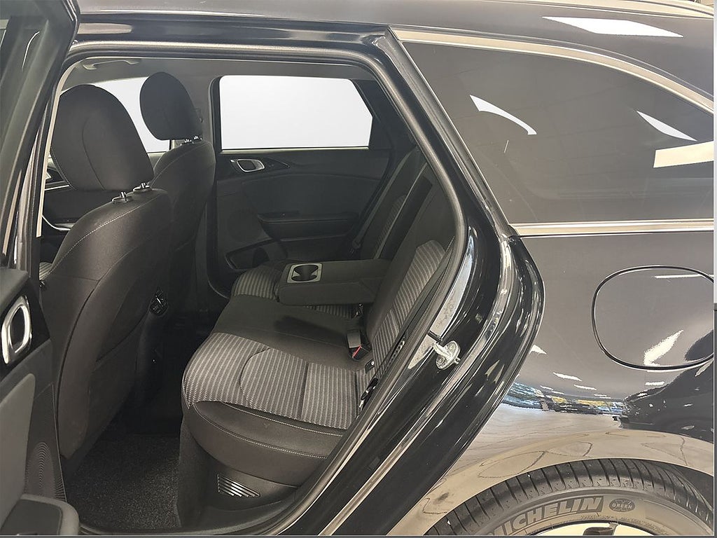 Kia Ceed 2023 - miniatyr 9