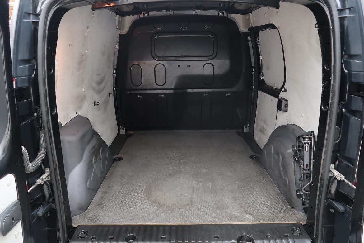 Nissan NV250 2021 - miniatyr 4