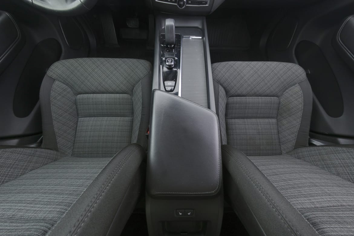 Volvo XC60 2023 - miniatyr 9