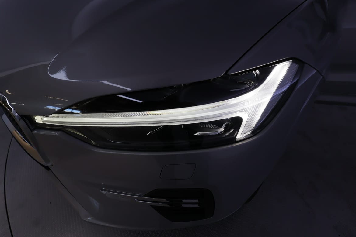 Volvo XC60 2023 - miniatyr 10