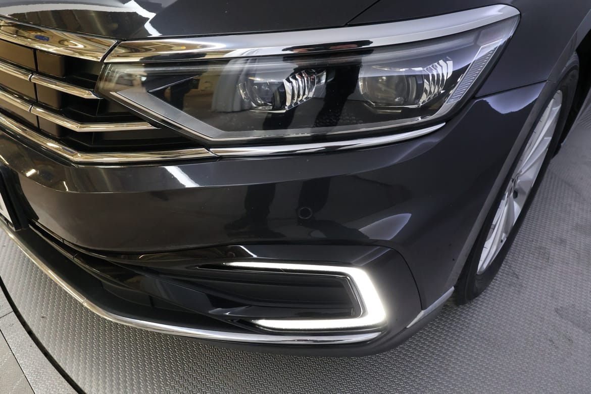 Volkswagen Passat 2023 - miniatyr 8