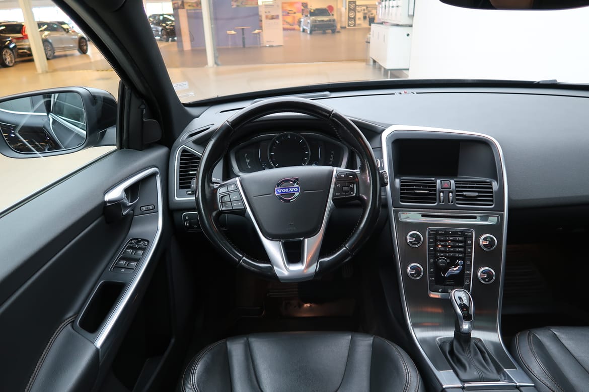 Volvo XC60 2015 - miniatyr 8