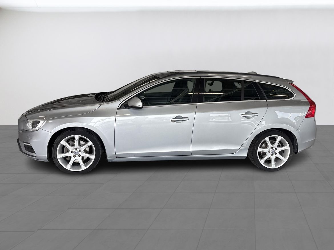 Volvo V60 2015 - miniatyr 2