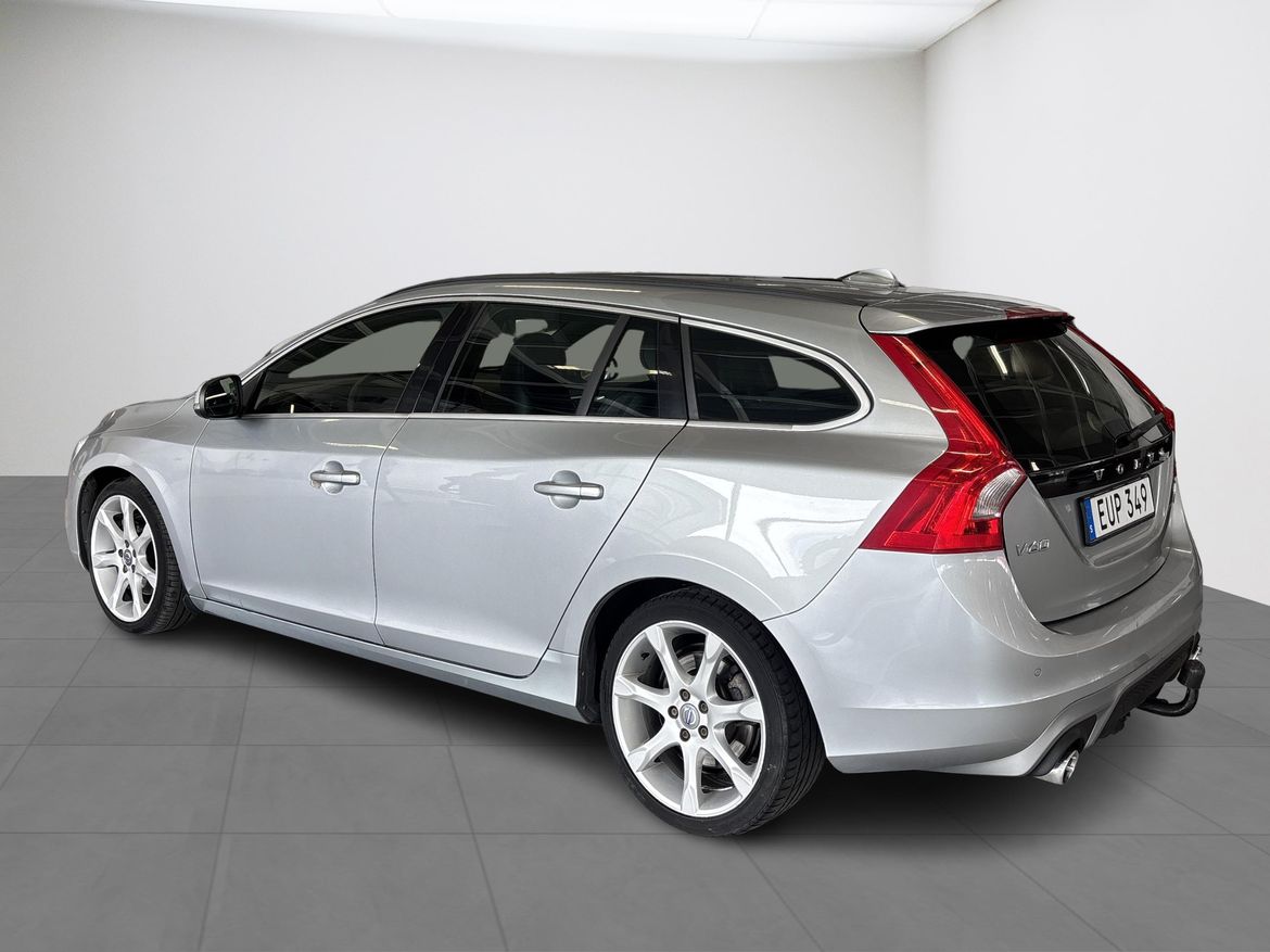 Volvo V60 2015 - miniatyr 3