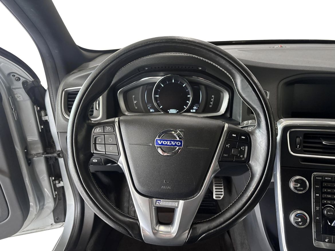 Volvo V60 2015 - miniatyr 9