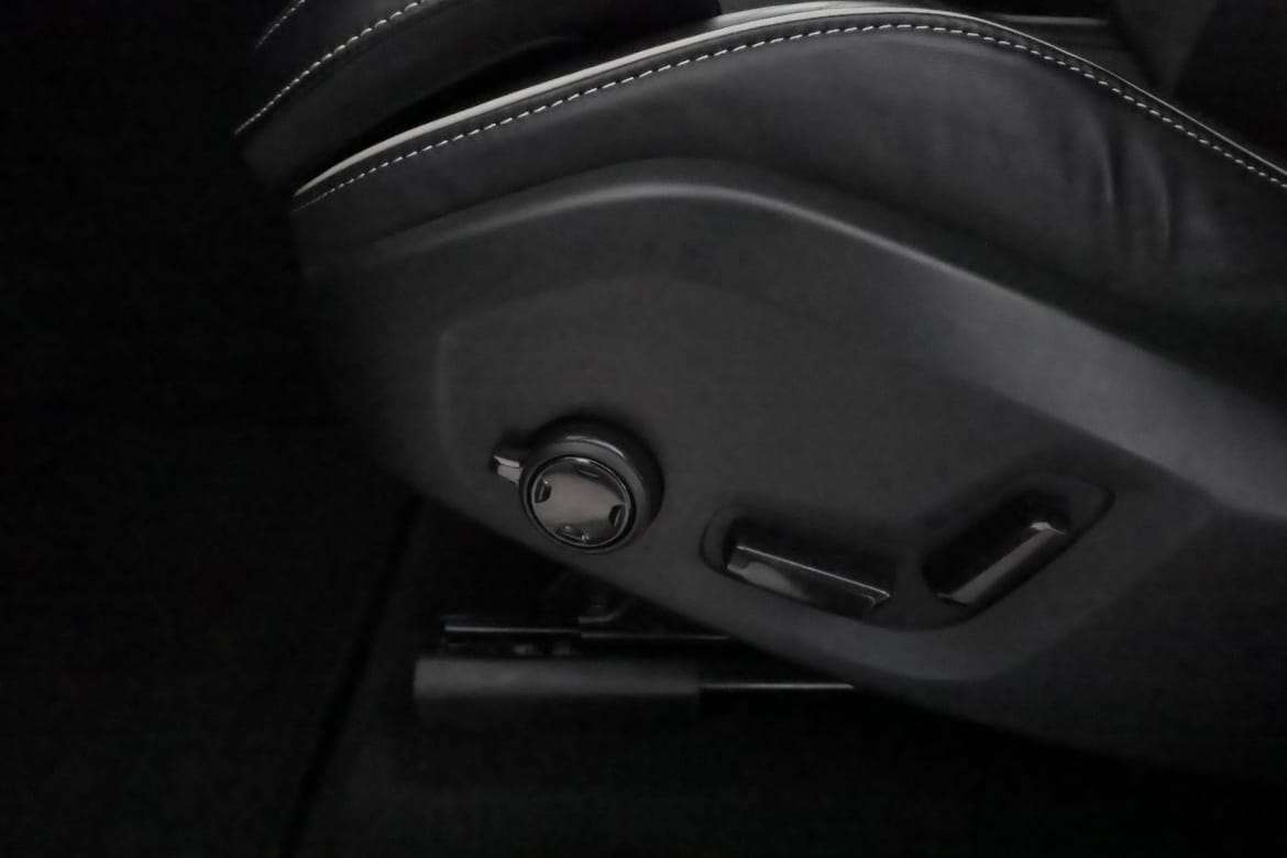 Volvo XC60 2025 - miniatyr 15