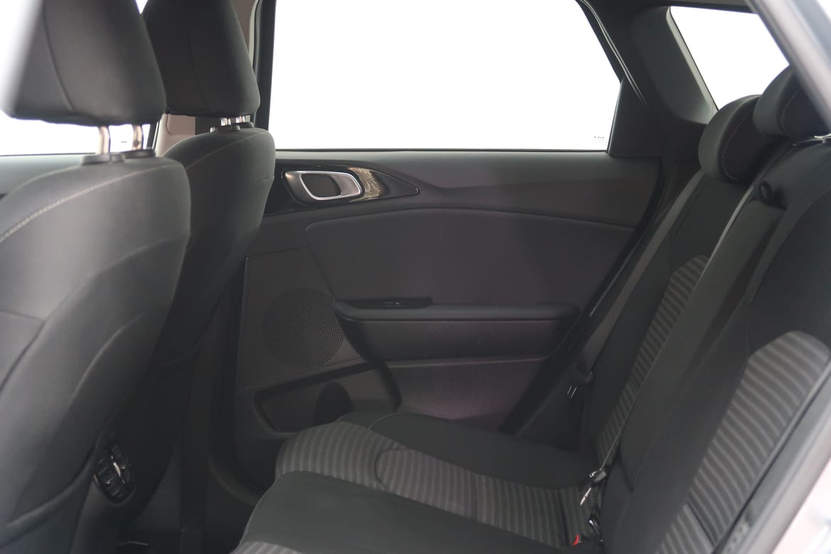 Kia Ceed 2022 - miniatyr 13