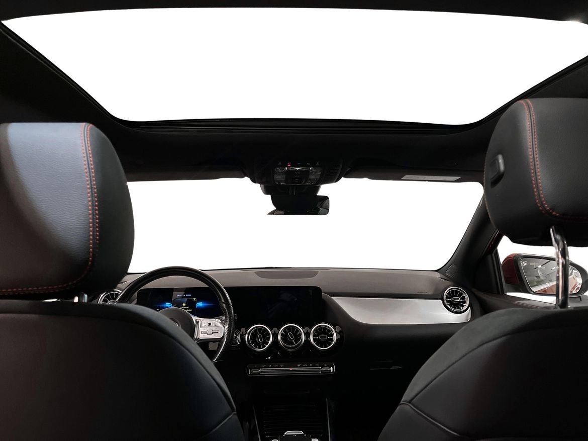 Mercedes-Benz GLA 2022 - miniatyr 11