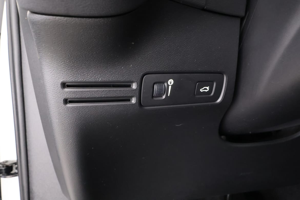 Volvo XC40 2021 - miniatyr 12