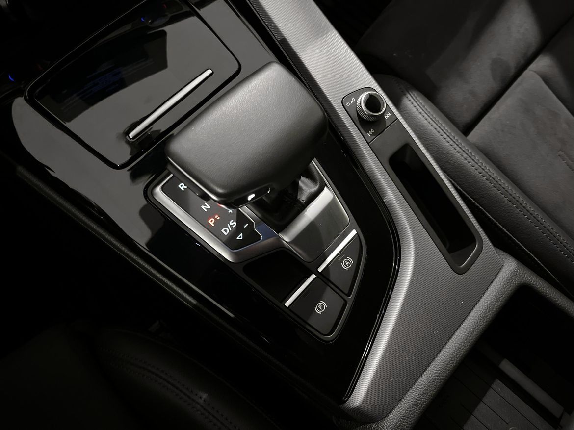 Audi A4 2023 - miniatyr 22