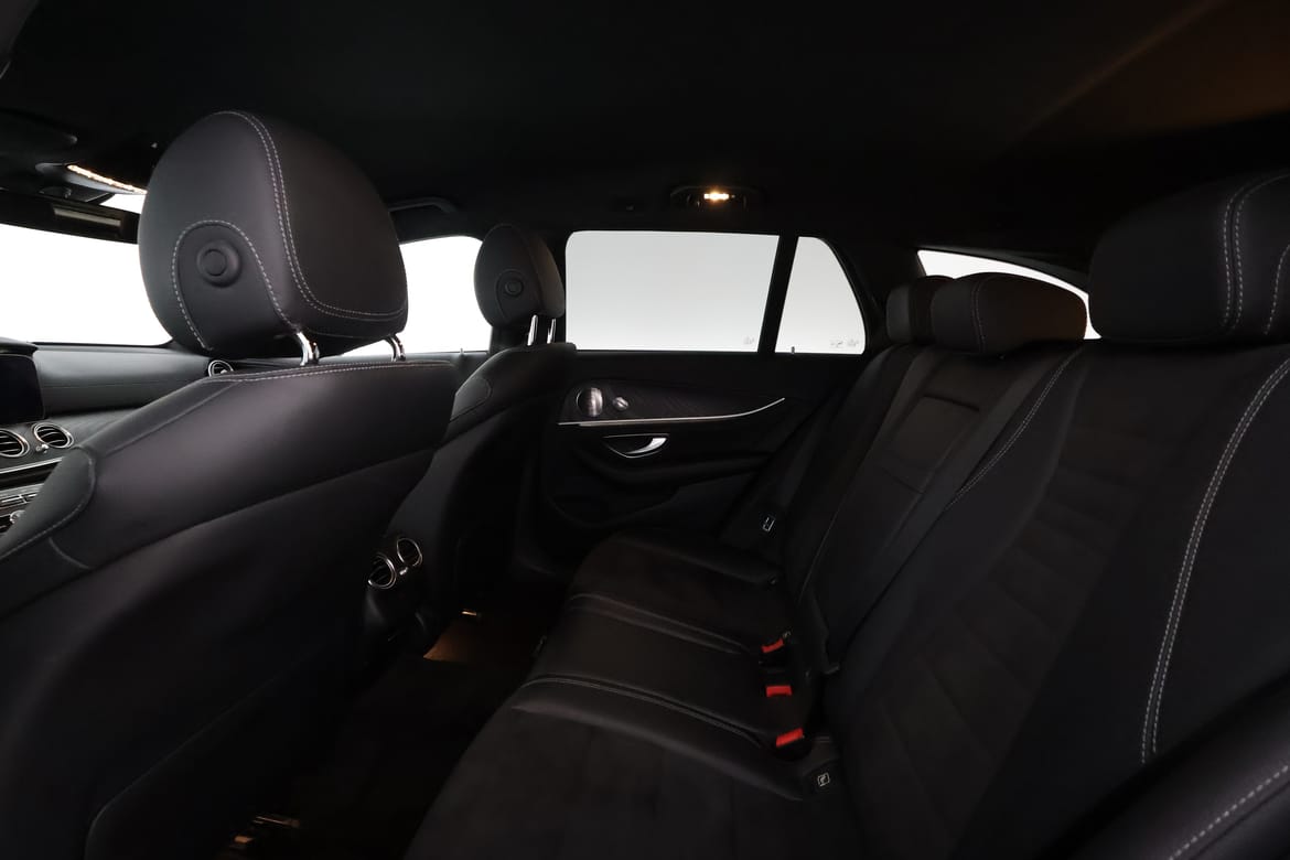 Mercedes-Benz E-Klass 2018 - miniatyr 11