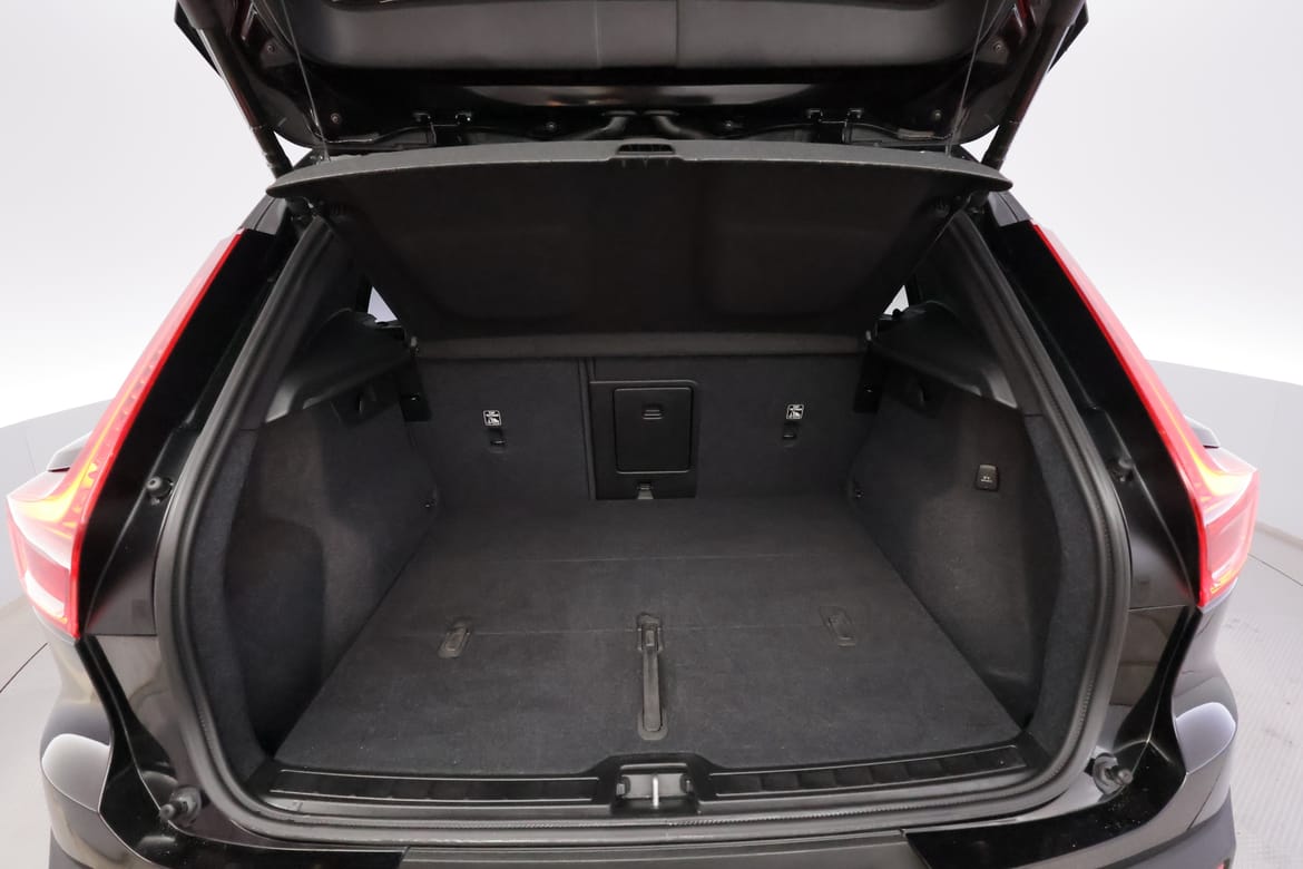 Volvo XC40 2025 - miniatyr 16