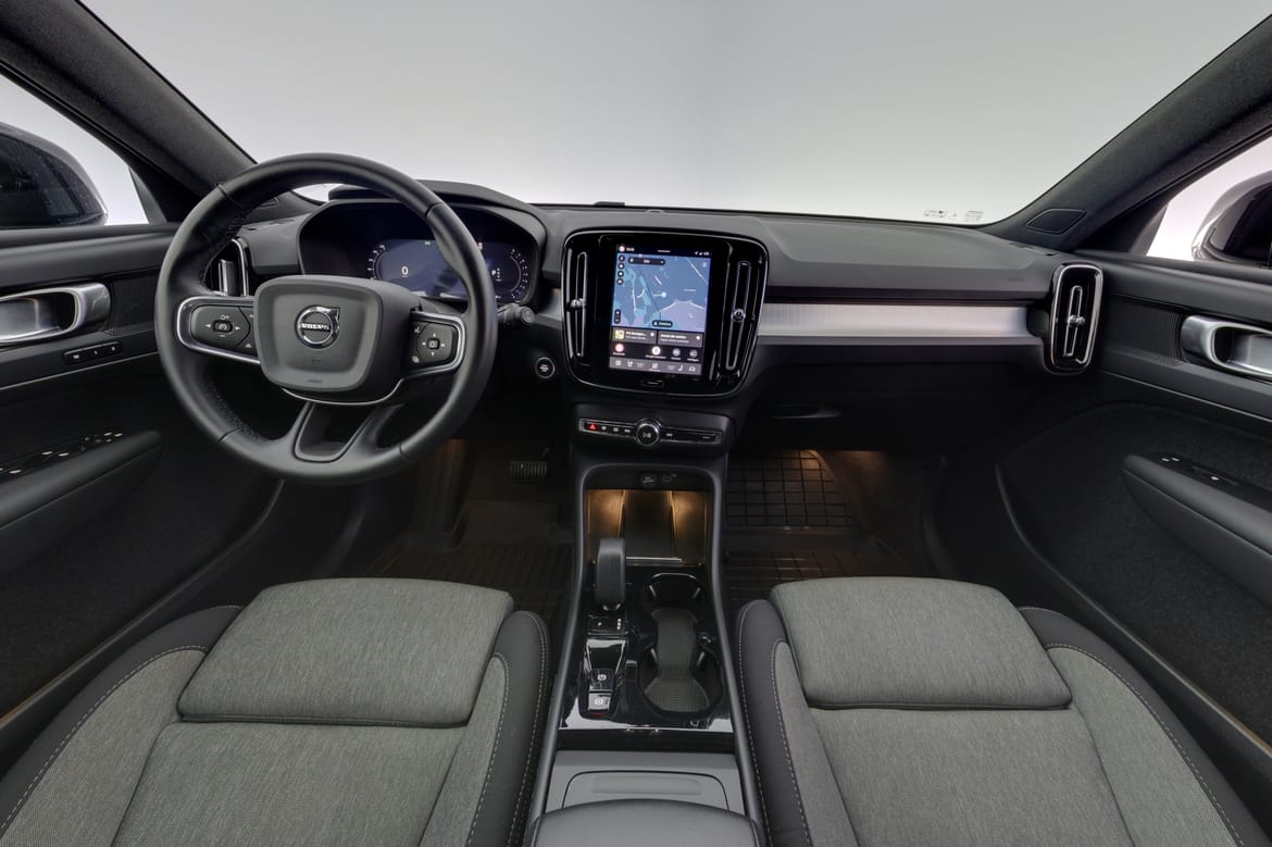 Volvo XC40 2025 - miniatyr 7